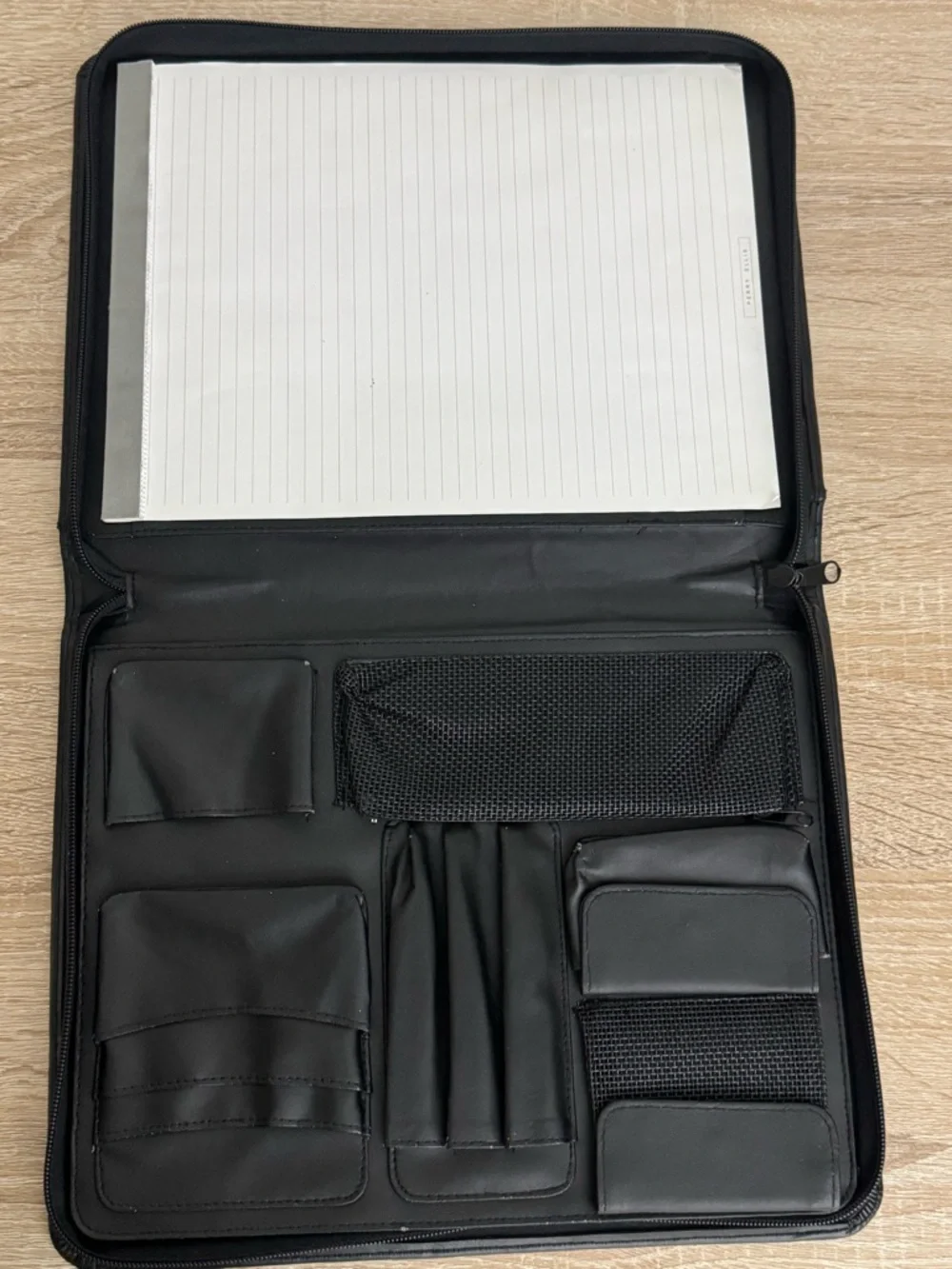 Perry Ellis Vintage Black Leather Round Zipper Document Portfolio Organizer